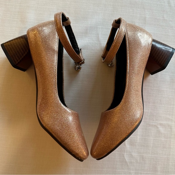 Rose Gold Bobbie Pumps Size 40 - Picture 14 of 16